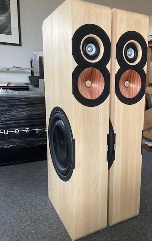 Boenicke W13 SE+  (We are a Hi-Fi Store. Visit Our web : www.stereotecnica .com )
