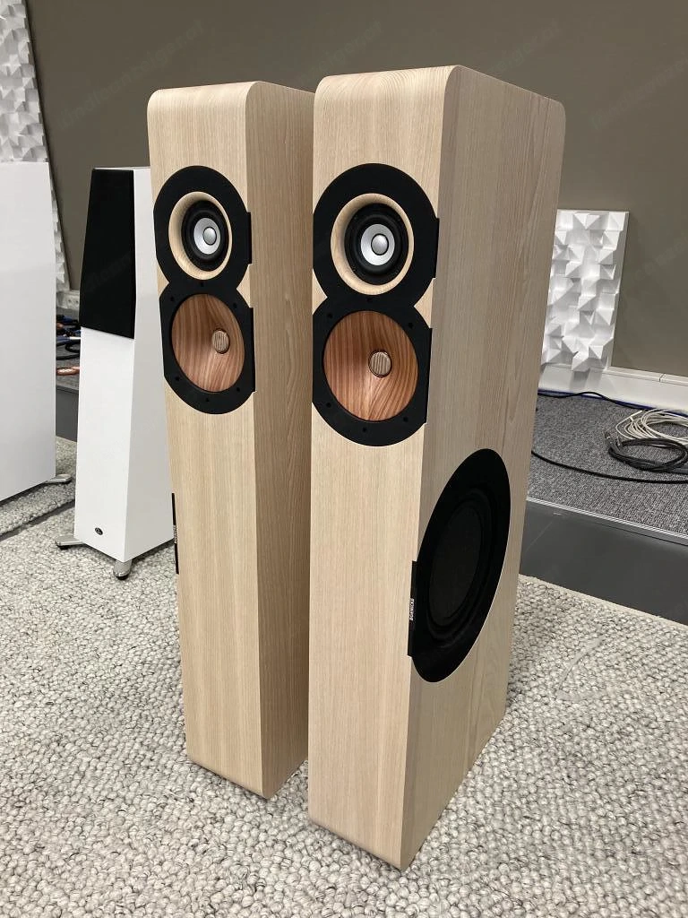 Boenicke Audio W11 SE  (We are a Hi-Fi Store. Visit Our web : www.stereotecnica .com )