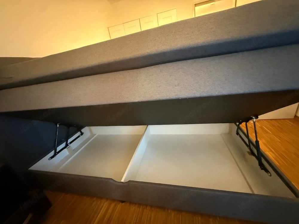 neues Boxspringbett mit Topper
