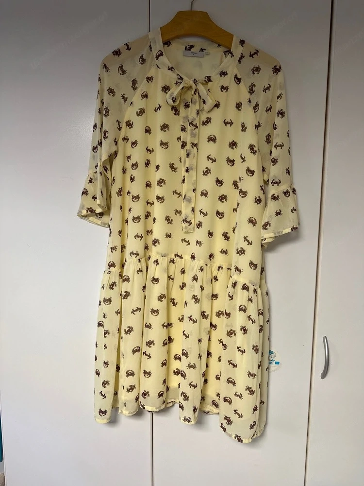 Damenkleid der Marke Minimum