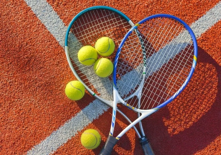 TENNIS_"LehrerIn" für Einsteiger gesucht