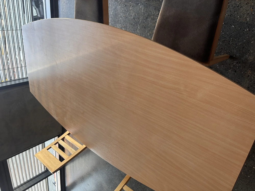 Schreiner Tisch mit 4 Stühlen