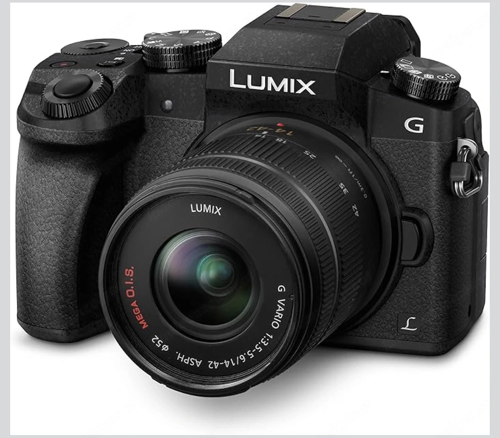 Kaum gebrauchte Panasonic G70 mit Objektiven zu verkaufen . Wurde 2-3 mal verwendet.