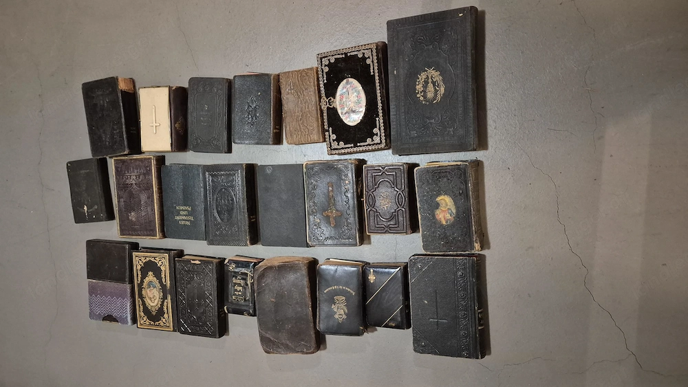 Sehr alte Kirchenbücher  Bibel etc. Ende 18. Anfang 19 Jhd.