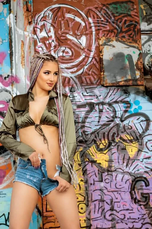 Bin Sonya ganz neue da
