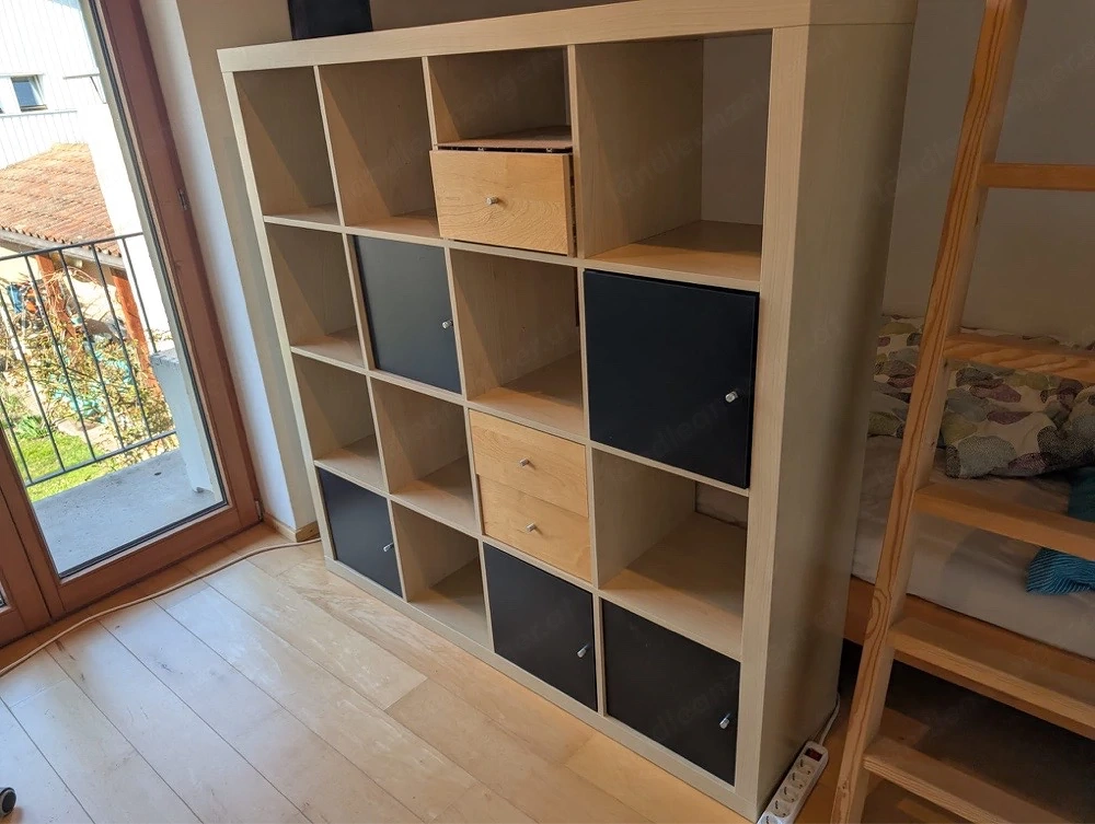 IKEA Kallax Regal