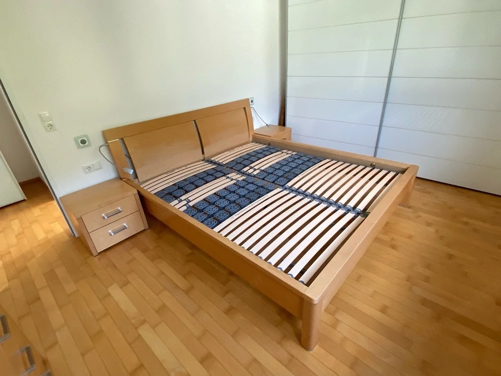 Bett mit Lattenrost 220 x 190 x 90cm