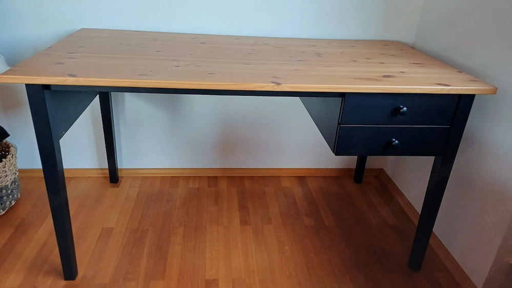 Schreibtisch mit 2 Schubladen 
