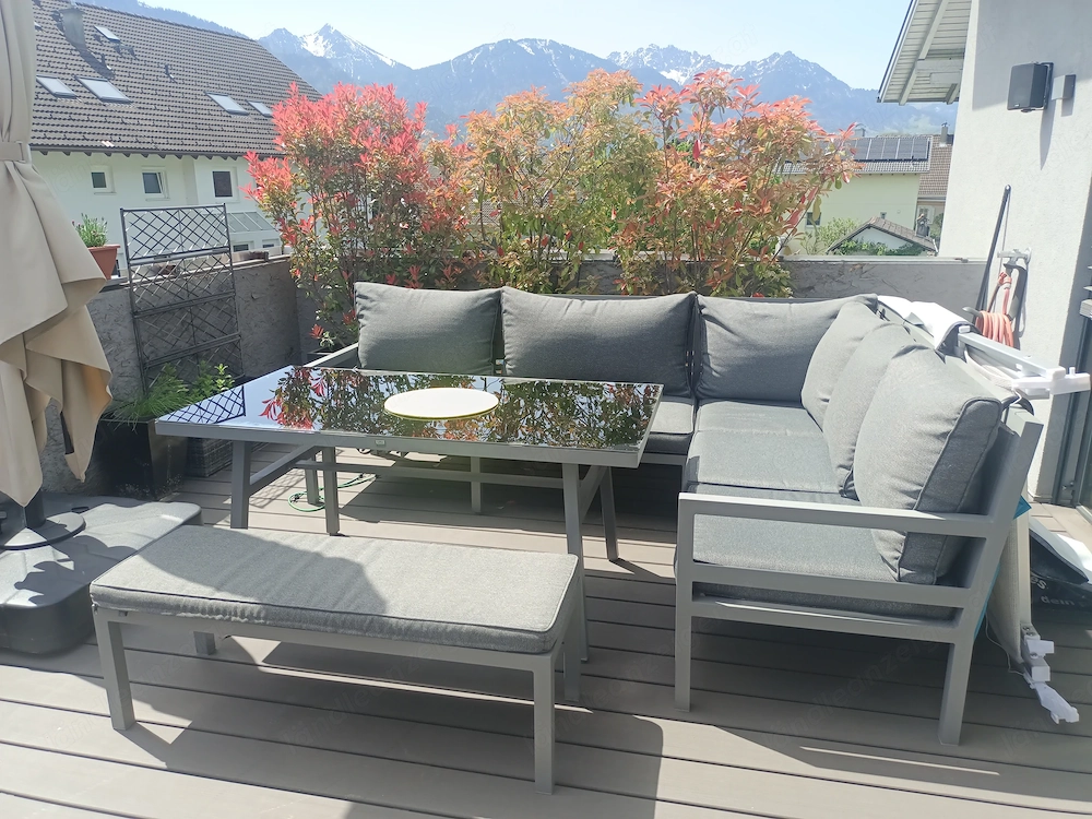 Garten-Ess-Lounge Möbel aus Alu in sehr gepflegtem Zustand 