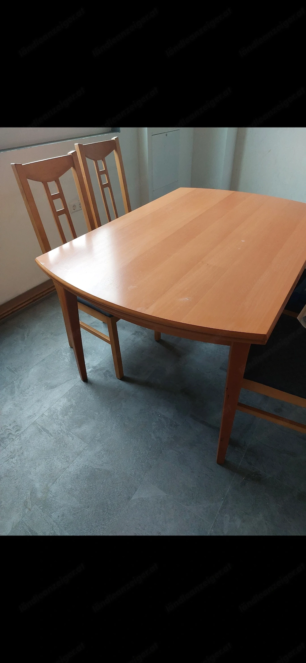 Esstisch plus 6 Stühle