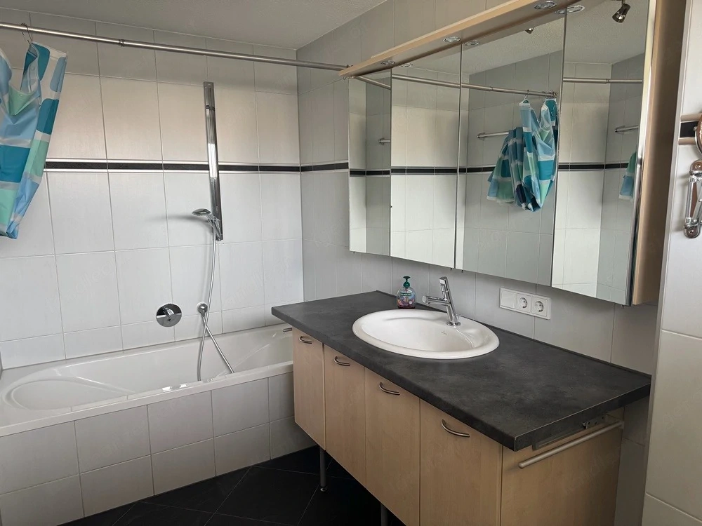 Verkaufe Kompaktes Penthouse 2 Zimmer  ab September verfügbar