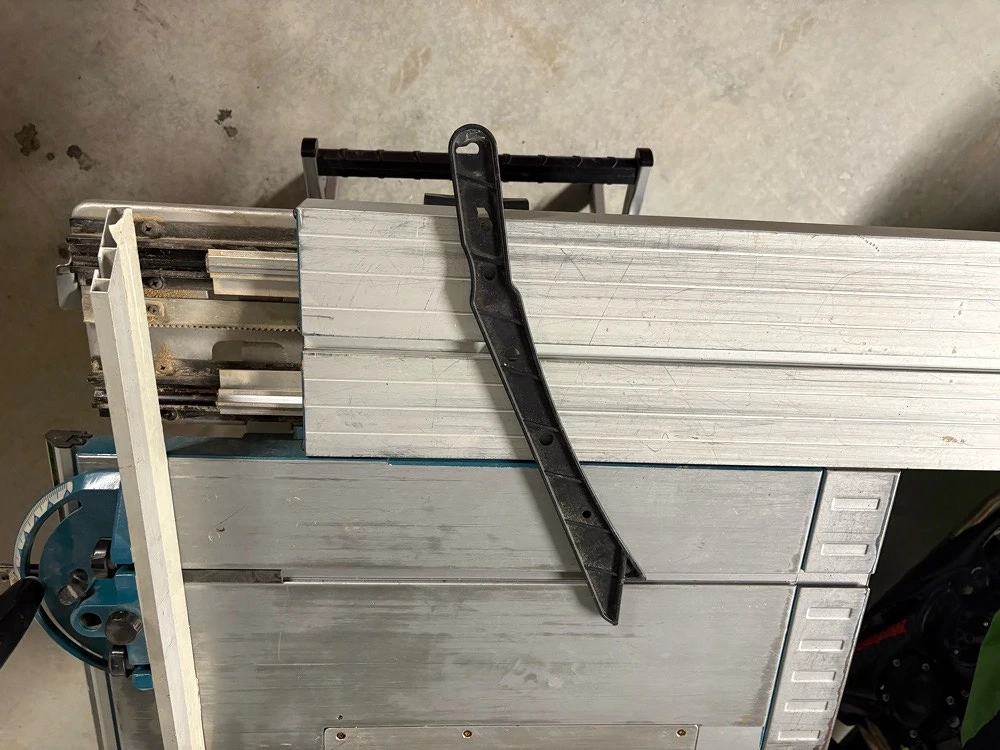 Makita MTL 100 Tischkreissäge