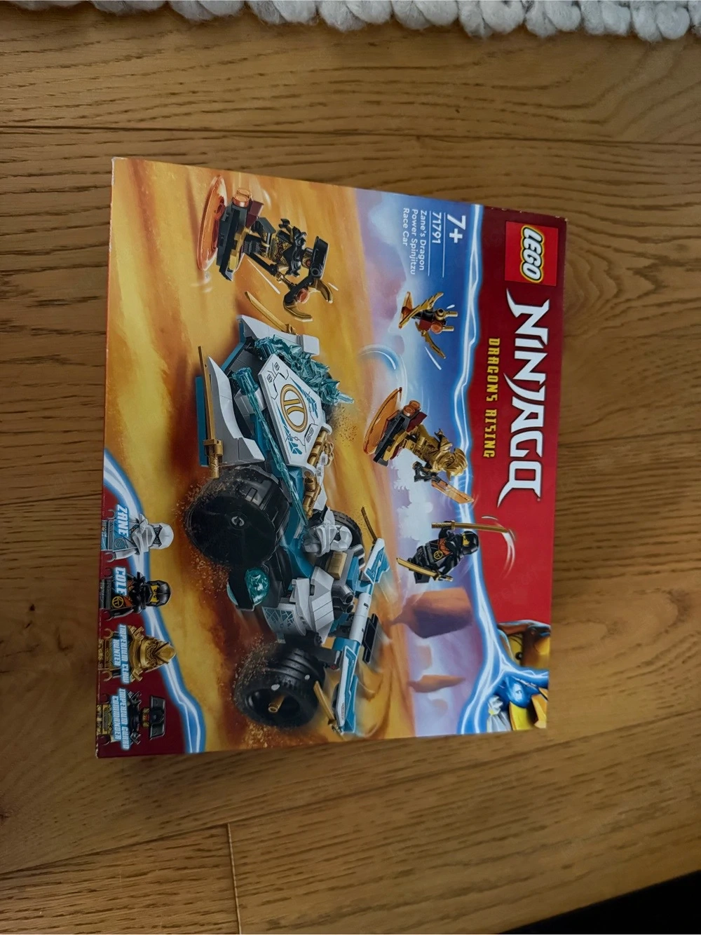 Lego Ninjago Zanes Drachenpower-Rennwagen