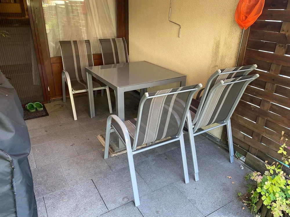 gartentisch mit 5 stühlen