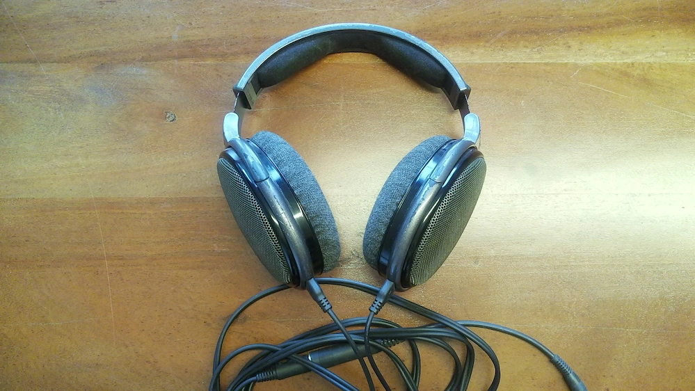 Sennheiser HD 650 Kopfhörer mit Ständer   neue Ohrpolster