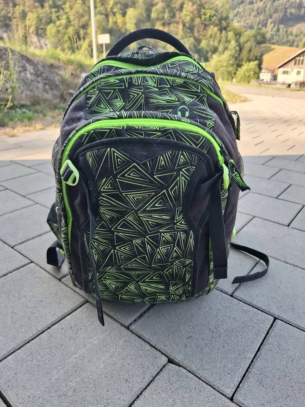  Satch Schultasche schwarz gelb