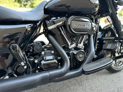 Harley Davidson Street Glide Special , Öhlins mit Garantie