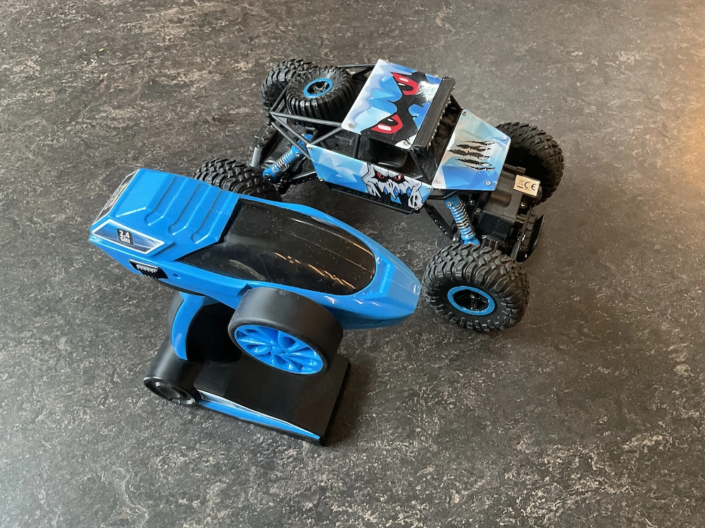 Ferngesteuertes Auto revell 