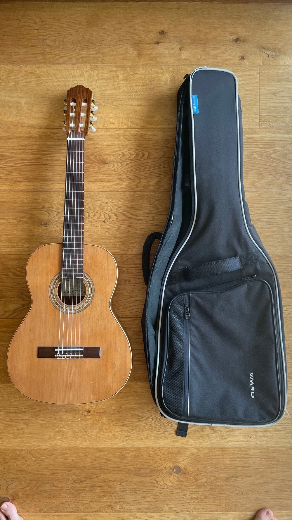Kindergitarre