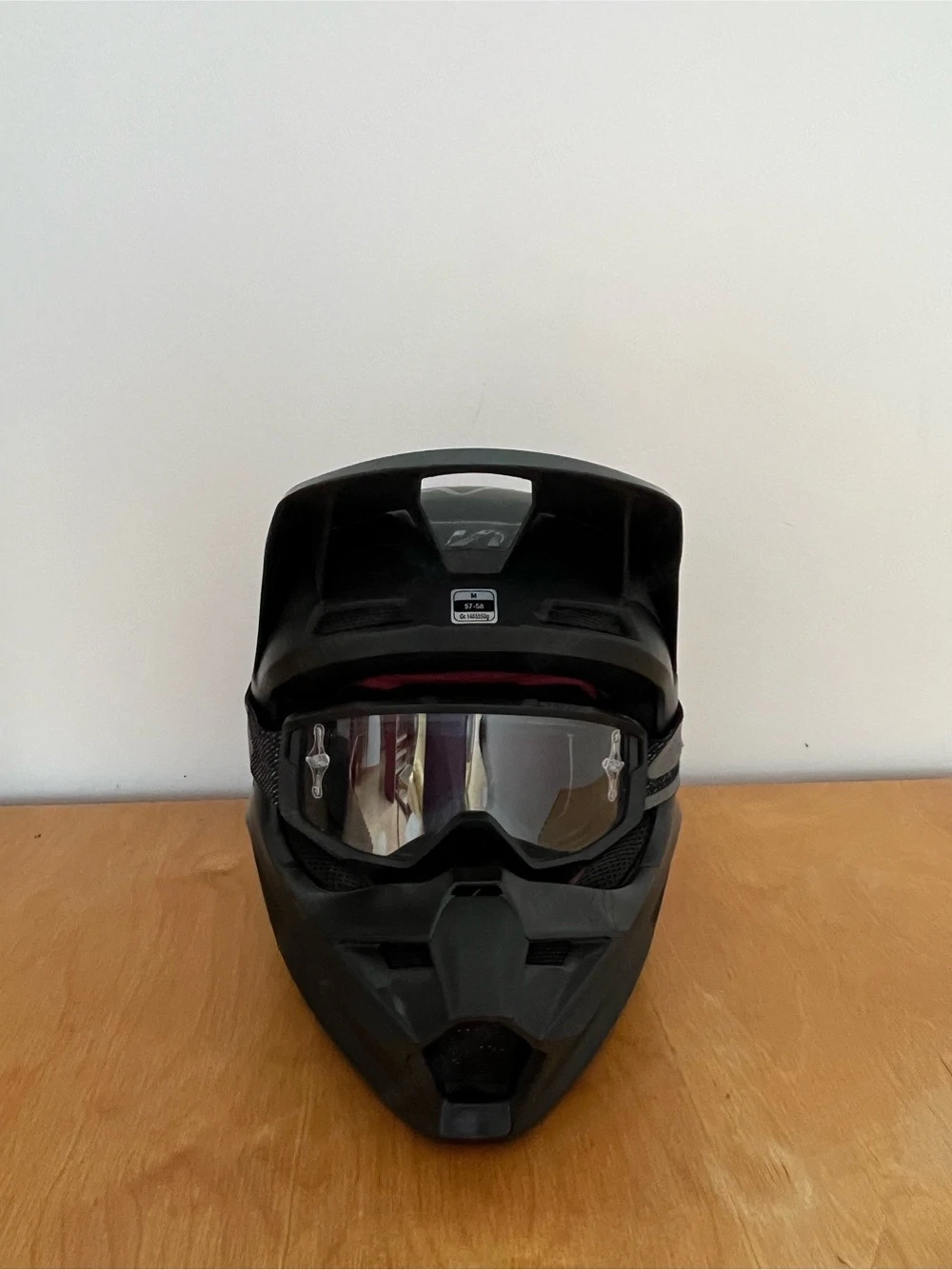 Fox Racing Helm Größe M (57-58cm)