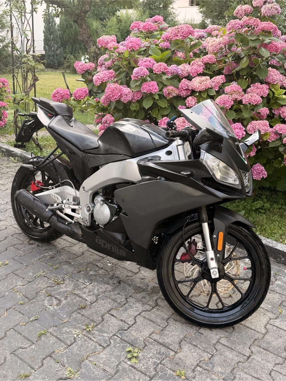 Moped Aprillia rs4