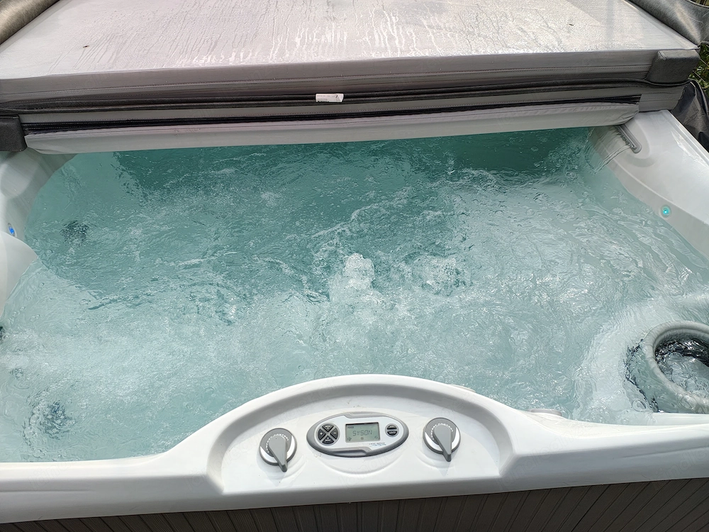 Whirlpool Hot Spring 