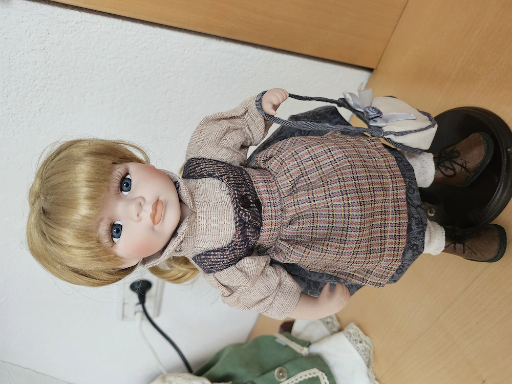 Porzellan Puppe