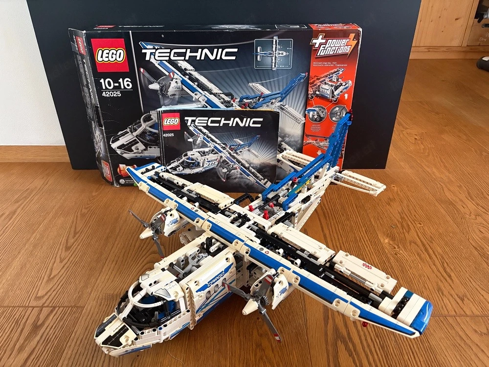 Lego-Flugzeug