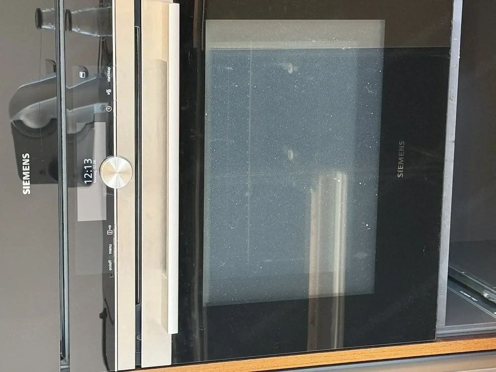 Siemens iQ700 Einbaubackofen mit integrierter Mikrowelle   Modell HN678G4S6