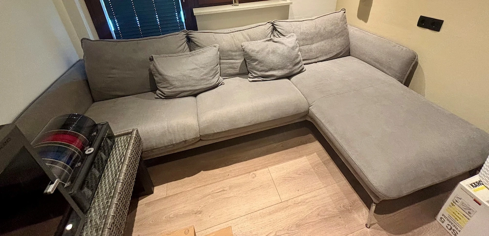 Hochwertige Wohnlandschaft   Couch von XXXLutz - guter Zustand