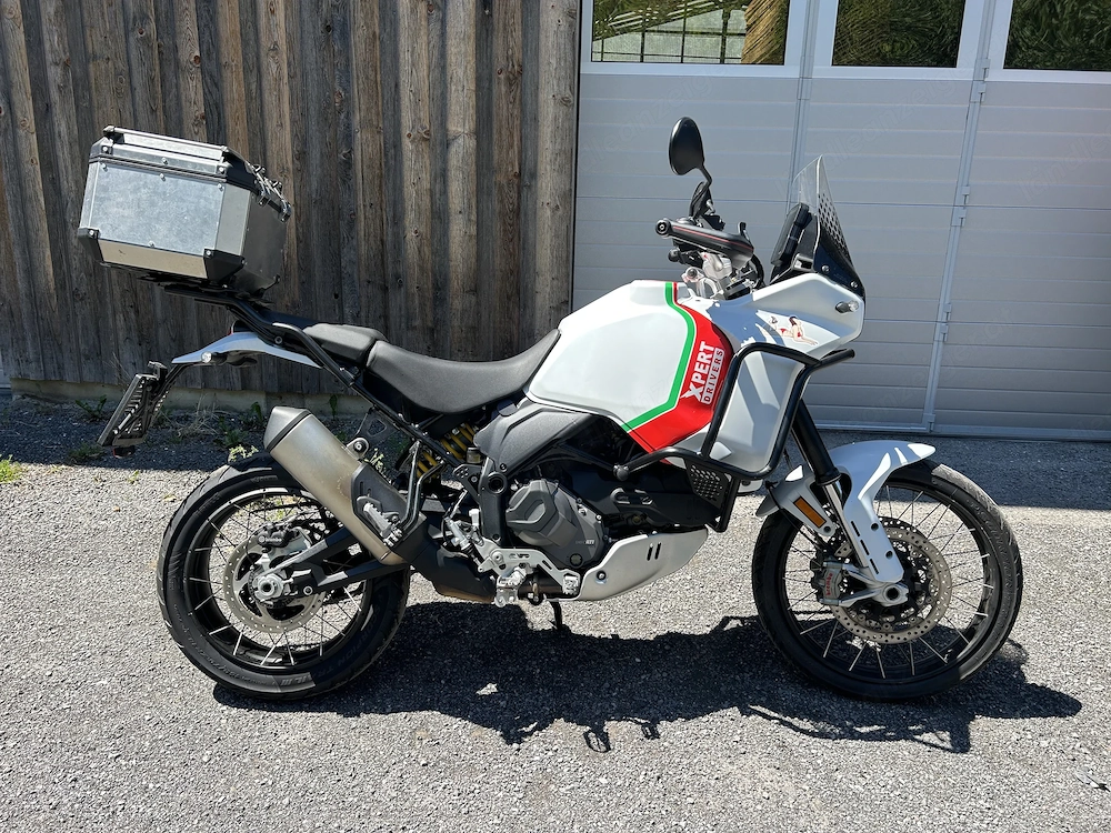 Ducati desert x sehr guter Zustand 