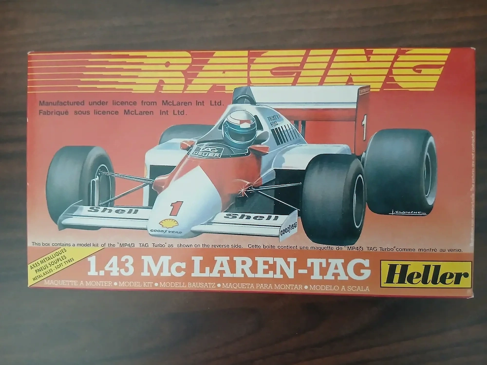 Modellbausatz von Heller 1:43 McLaren