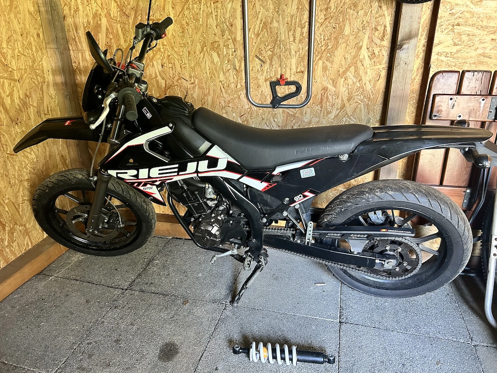 Rieju MRT 125 Supermoto
