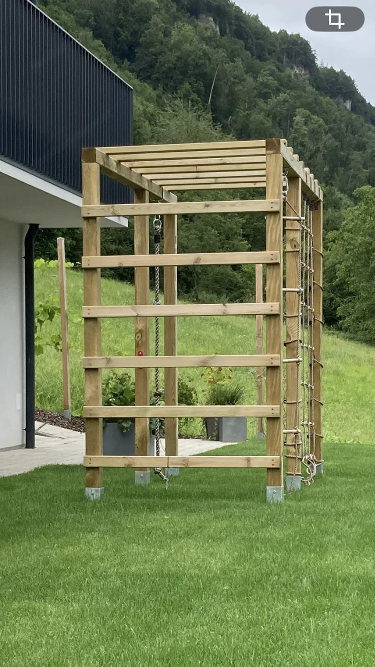 Klettergerüst   Kletterturm für Kinder