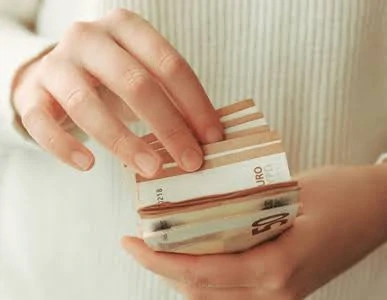 Private Kreditgeber: Privatpersonen und Unternehmen