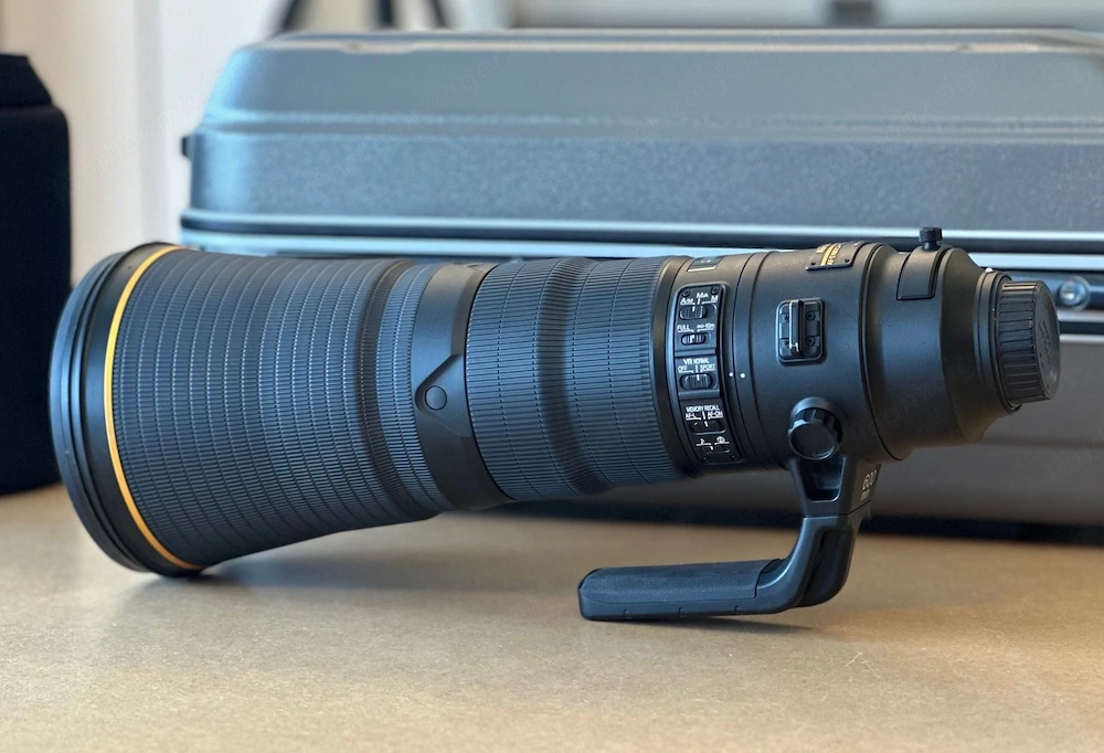 Nikon AF-S NIKKOR 600mm f 4E FL ED VR Super-Teleobjektiv