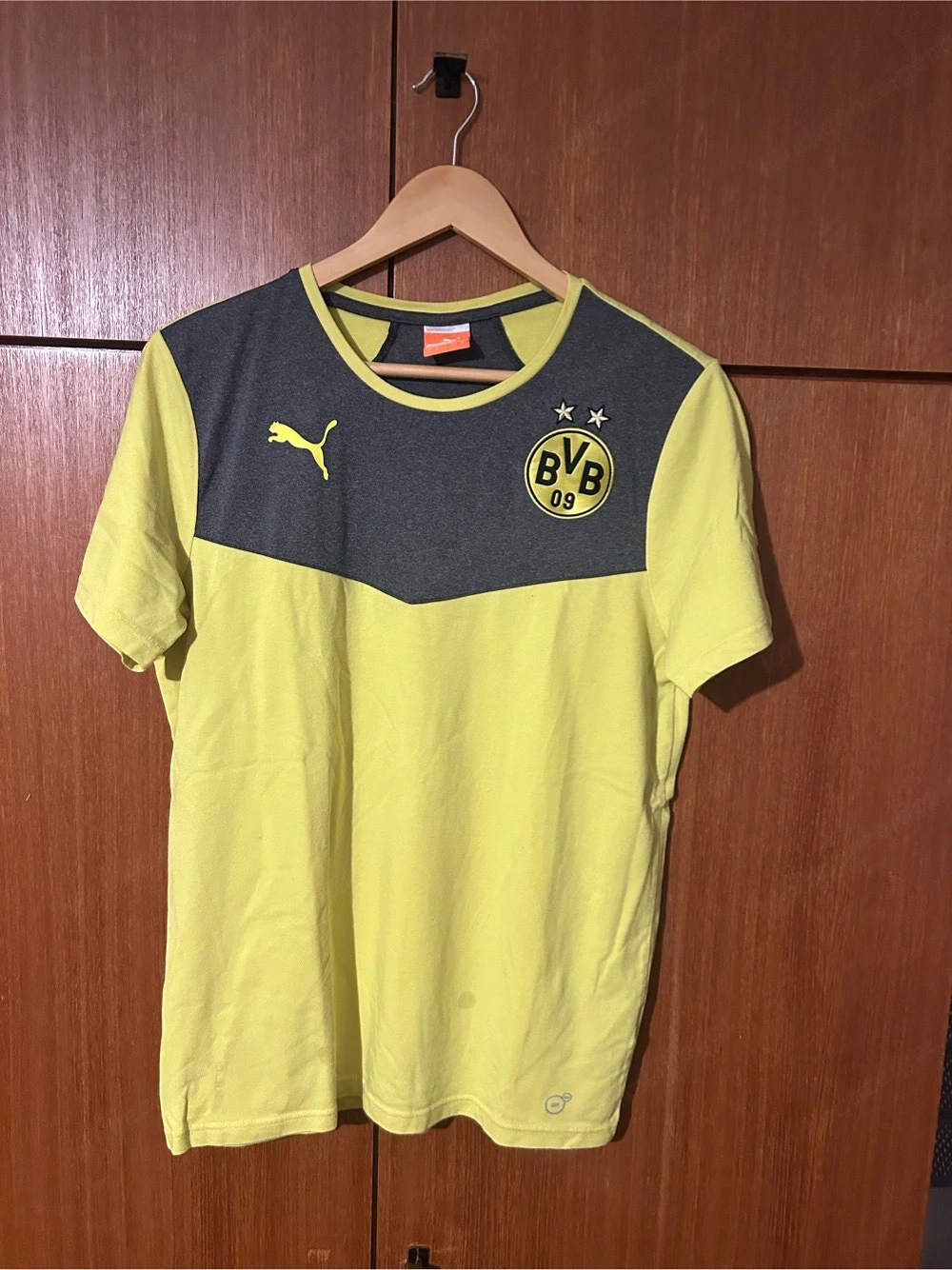 BVB T-Shirt Herren Gr. S mit Autogrammen