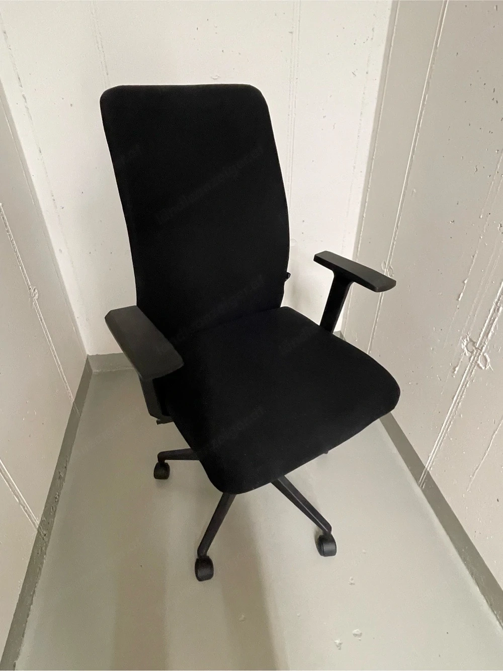Bürostuhl schwarz