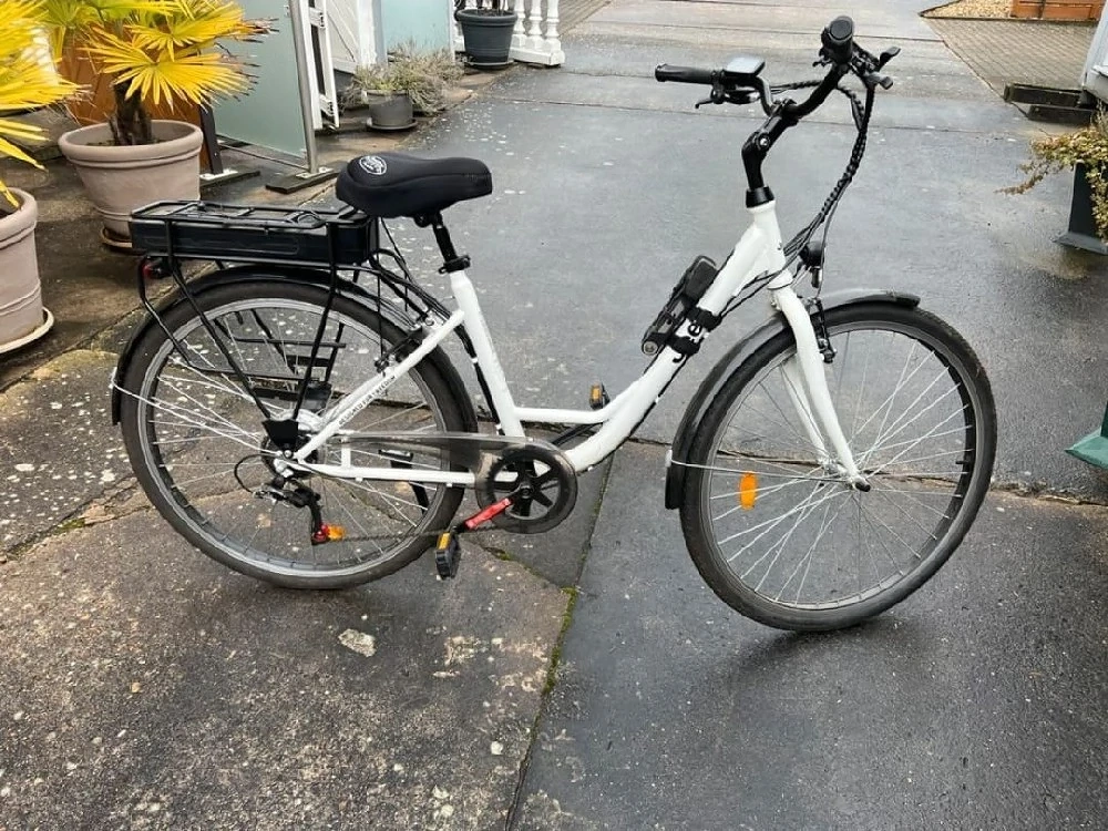 E-Bike der Marke Jeep von 2021.  