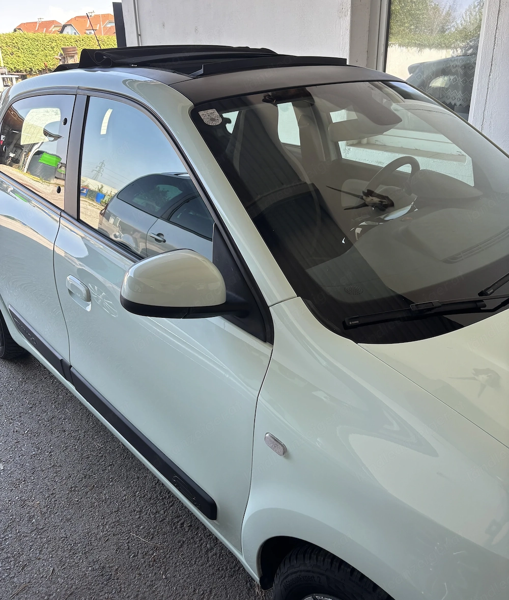 Renault Twingo mit Schiebedach Bj 2 Km