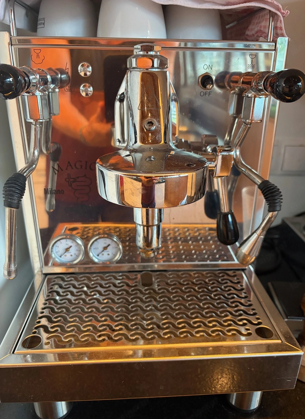 Original italienisches Espresso-Set: Bezzera Magica & Kaffeemühle Q50 Molin