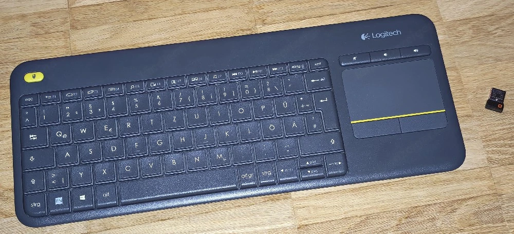 Logitech K400 Plus