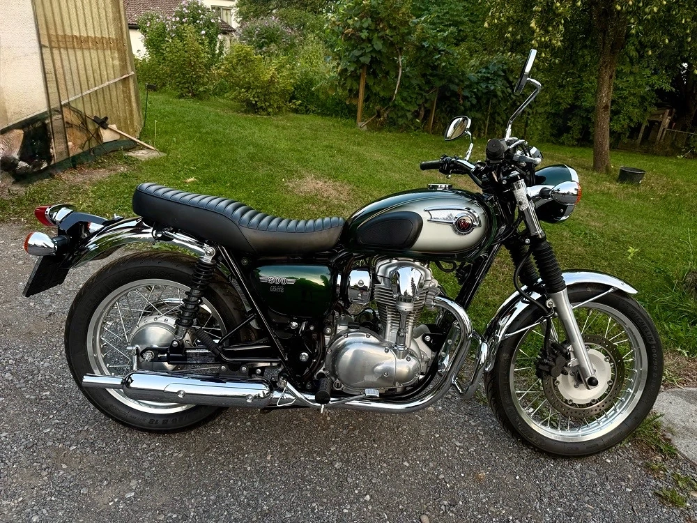 Neuwertige Kawasaki W800 frisch vorgeführt