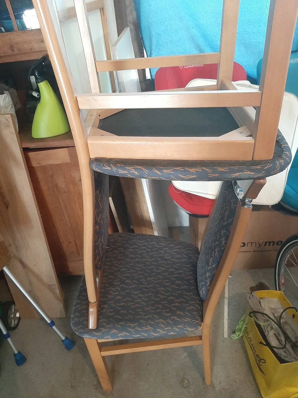 4 Stühle zum verschenken, abgenutzt