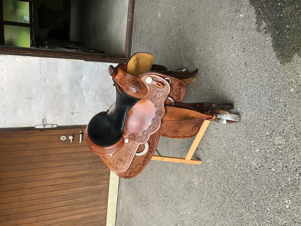 Westernsattel Centered Seat