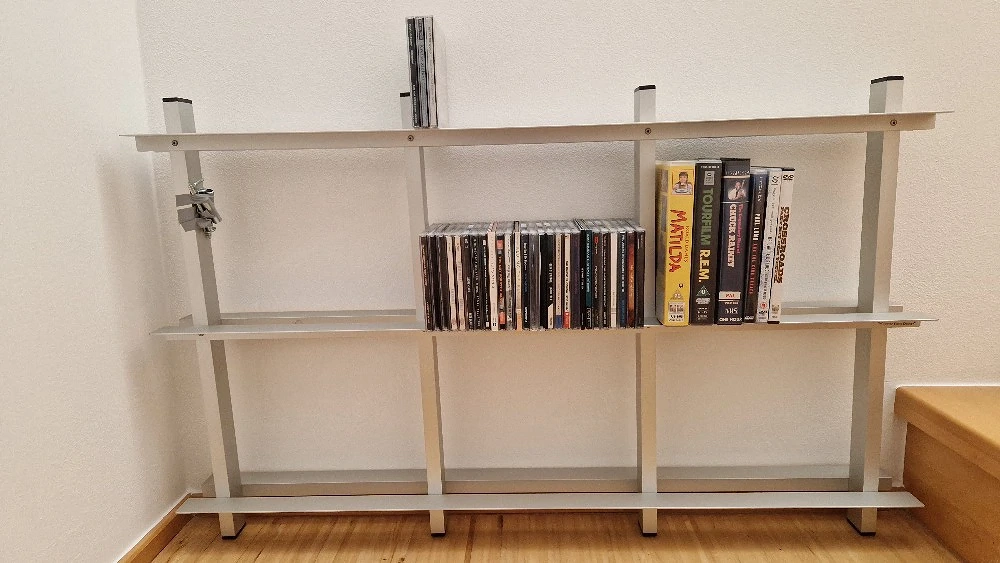 DVD oder CD Wandregal für 234 CDs