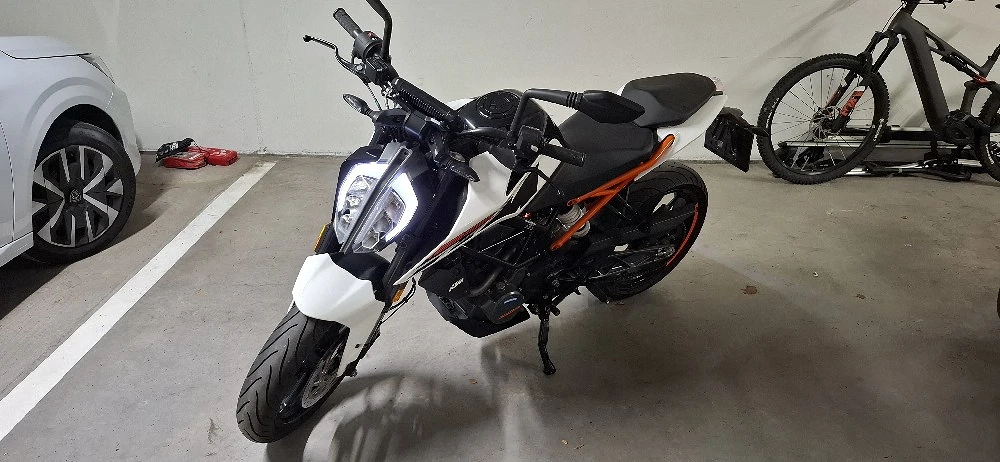ktm Duke 125