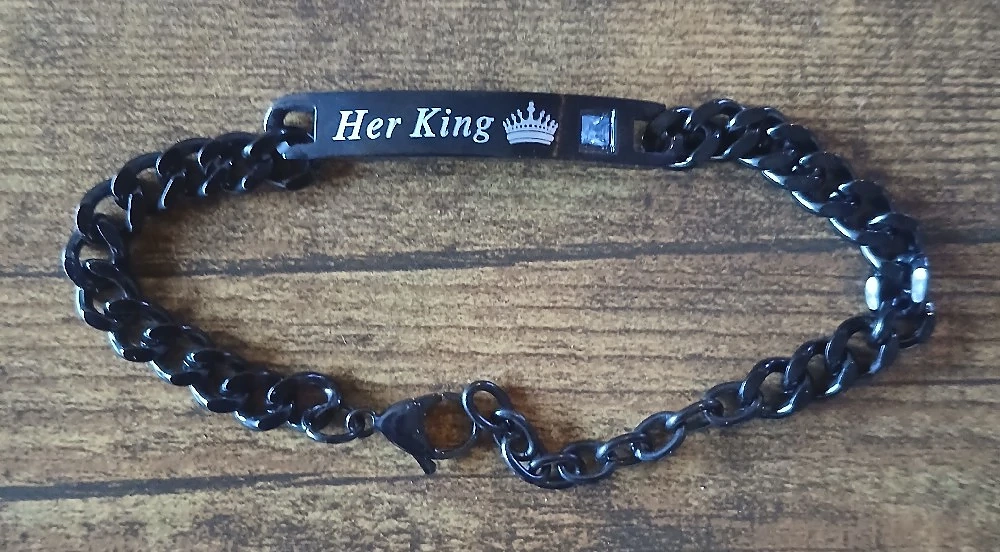  schwarzes Armband