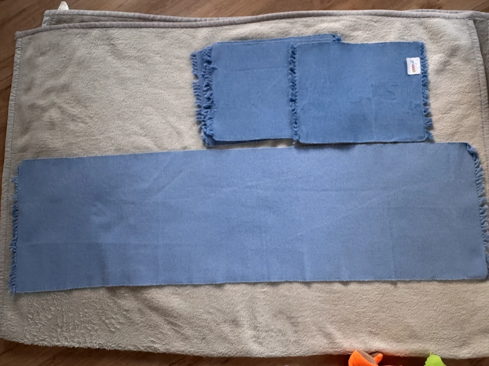 Tischläufer und Platzsets