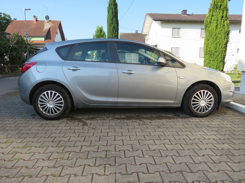 Pensionistenfahrzeug mit sehr niederer Laufleistung!